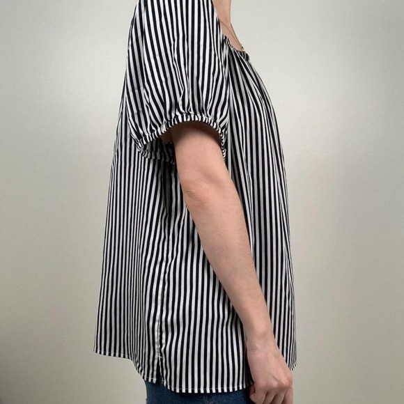 Chico's Veritcal Striped Blouse Top - Picture 11 of 12